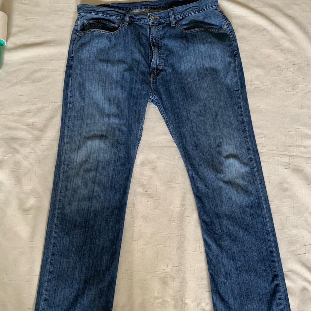 Daniel Cremieux medium wash Straight Fit Jeans 38 x 32